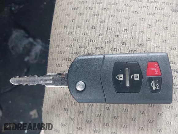 ✅ 2010 Mazda 3 i Sport • VIN: JM1BL1SG7A1141661 • Lot: 42994805. Listed on IAAI with 133,573 mi. Free auction sales archive from the USA and detailed vehicle history report at DreamBid. Image 11.