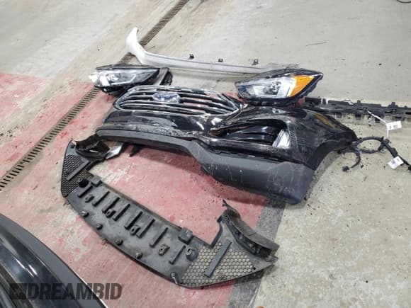 ✅ 2019 Ford Edge SEL • VIN: 2FMPK4J93KBC59138 • Lot: 57889665. Wystawiony na Copart z przebiegiem 41 767 mil. Bezpłatny archiwum sprzedaży aukcyjnych z USA i szczegółowy raport historii pojazdu na DreamBid. Zdjęcie 13.