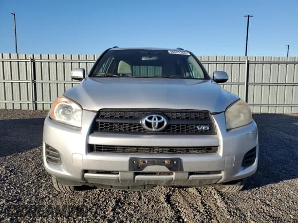 ✅ 2009 Toyota RAV4 • VIN: JTMBK33V79D001700 • Лот: 90083355. Опубликован ранее на Copart с пробегом 192 787 миль. Бесплатный доступ к архиву аукционных продаж из США и подробный отчёт об истории автомобиля на DreamBid. Изображение 5.