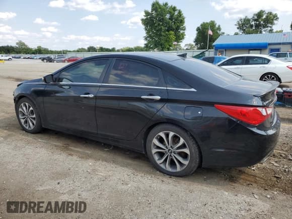 ✅ 2013 Hyundai Sonata SE • VIN: 5NPEC4ABXDH628516 • Lot: 63783374. Wystawiony na Copart z przebiegiem 260 016 mil. Bezpłatny archiwum sprzedaży aukcyjnych z USA i szczegółowy raport historii pojazdu na DreamBid. Zdjęcie 2.