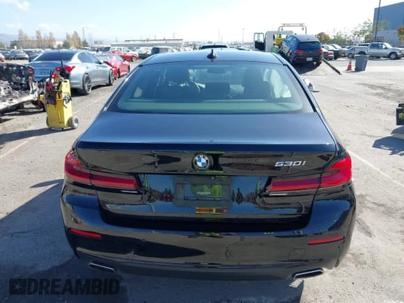 ✅ 2021 BMW 5 Series 530i • VIN: WBA53BH0XMCF31014 • Лот: 43634892. Опубликован ранее на IAAI с пробегом 51 943 миль. Бесплатный доступ к архиву аукционных продаж из США и подробный отчёт об истории автомобиля на DreamBid. Изображение 16.