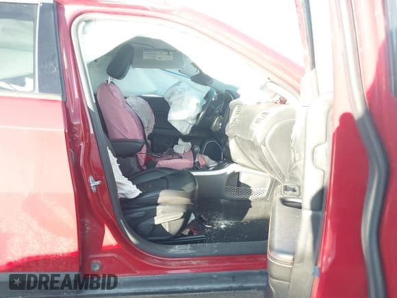 ✅ 2020 Jeep Compass Altitude • VIN: 3C4NJDBB1LT137495 • Lot: 43679420. Listed on IAAI with Not provided. Free auction sales archive from the USA and detailed vehicle history report at DreamBid. Image 5.