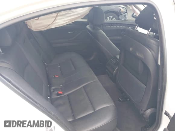 ✅ 2016 BMW 5 Series 528i • VIN: WBA5A5C52GD526329 • Lot: 42184710. Listed on IAAI with 117,794 mi. Free auction sales archive from the USA and detailed vehicle history report at DreamBid. Image 8.