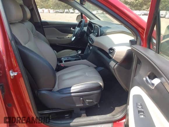 2019 Hyundai Santa Fe Ultimate z VIN 5NMS53AD2KH006415, wystawiony jako IAAI lot #43223455 z przebiegiem 89 574 mil mil oraz . Historia ofert i sprzedaży dostępna na DreamBid. Obrazek 5.