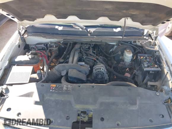 2011 Chevrolet Silverado 1500 LT z VIN 3GCPKSE3XBG363458, wystawiony jako IAAI lot #43402485 z przebiegiem 312 273 mil mil oraz . Historia ofert i sprzedaży dostępna na DreamBid. Obrazek 10.