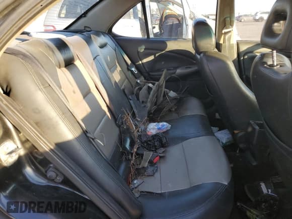 ✅ 2004 Nissan Sentra SE-R • VIN: 3N1AB51D64L734022 • Lot: 89175995. Wystawiony na Copart z przebiegiem 235 836 mil. Bezpłatny archiwum sprzedaży aukcyjnych z USA i szczegółowy raport historii pojazdu na DreamBid. Zdjęcie 10.