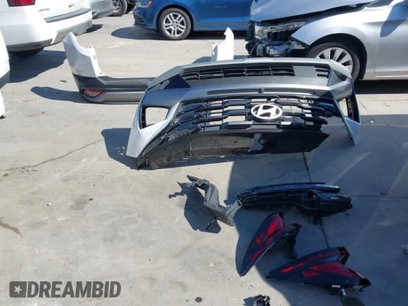 ✅ 2025 Hyundai Tucson SEL • VIN: 5NMJB3DE2SH495004 • Lot: 43651320. Listed on IAAI with 25,130 mi. Free auction sales archive from the USA and detailed vehicle history report at DreamBid. Image 12.