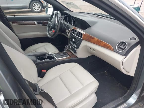 ✅ 2012 Mercedes-Benz C 300 Sport • VIN: WDDGF8BB6CA697821 • Lot: 42347842. Listed on IAAI with 106,745 mi. Free auction sales archive from the USA and detailed vehicle history report at DreamBid. Image 5.