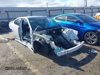 2015 Dodge Charger SRT Hellcat z VIN 2C3CDXL9XFH787696, wystawiony jako IAAI lot #40819273 z przebiegiem Nie podano mil oraz . Historia ofert i sprzedaży dostępna na DreamBid. Obrazek 1.