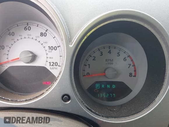 ✅ 2008 Chrysler PT Cruiser • VIN: 3A8FY48B98T202813 • Lot: 42426887. Wystawiony na IAAI z przebiegiem 135 277 mil. Bezpłatny archiwum sprzedaży aukcyjnych z USA i szczegółowy raport historii pojazdu na DreamBid. Zdjęcie 7.