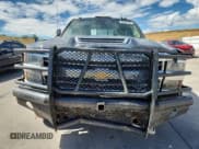 ✅ 2019 Chevrolet Silverado 2500HD High Country • VIN: 1GC1KUEY5KF117111 • Lot: 70201175. Listed on Copart with 133,769 mi. Free auction sales archive from the USA and detailed vehicle history report at DreamBid. Image 5.