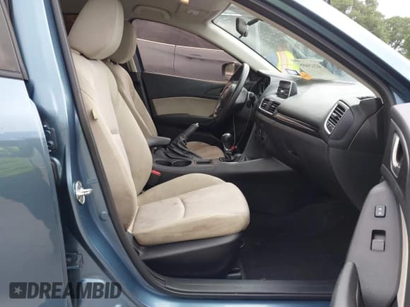 ✅ 2015 Mazda 3 i SV • VIN: JM1BM1T77F1251936 • Лот: 42124495. Опубликован ранее на IAAI с пробегом 82 805 миль. Бесплатный доступ к архиву аукционных продаж из США и подробный отчёт об истории автомобиля на DreamBid. Изображение 5.