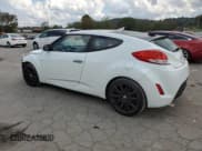 ✅ 2014 Hyundai Veloster • VIN: KMHTC6AD5EU213773 • Lot: 74619554. Wystawiony na Copart z przebiegiem 98 315 mil. Bezpłatny archiwum sprzedaży aukcyjnych z USA i szczegółowy raport historii pojazdu na DreamBid. Zdjęcie 2.