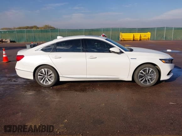 ✅ 2022 Honda Accord EX-L • VIN: 1HGCV3F51NA018478 • Lot: 43469567. Listed on IAAI with 9,617 mi. Free auction sales archive from the USA and detailed vehicle history report at DreamBid. Image 13.
