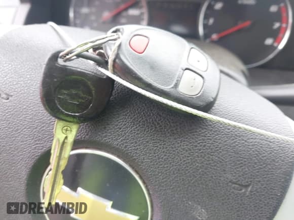 ✅ 2007 Chevrolet Equinox LS • VIN: 2CNDL13F876043528 • Лот: 41905094. Опубликован ранее на IAAI с пробегом 249 411 миль. Бесплатный доступ к архиву аукционных продаж из США и подробный отчёт об истории автомобиля на DreamBid. Изображение 11.