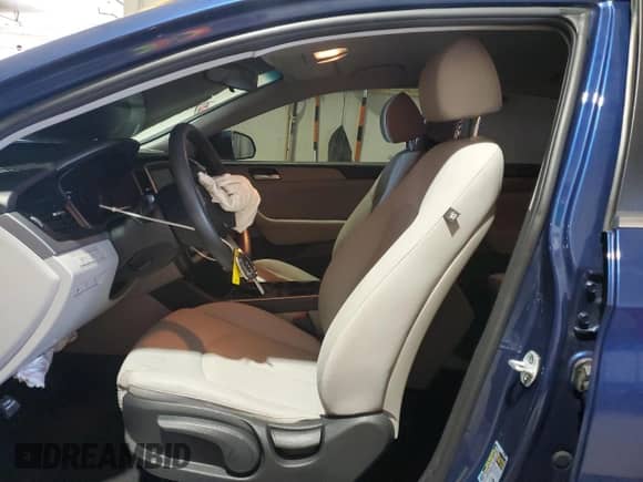 2019 Hyundai Sonata SE z VIN 5NPE24AF2KH730816, wystawiony jako Copart lot #87234145 z przebiegiem 82 806 mil mil oraz Szkoda całkowita • Salvage title. Historia ofert i sprzedaży dostępna na DreamBid. Obrazek 7.