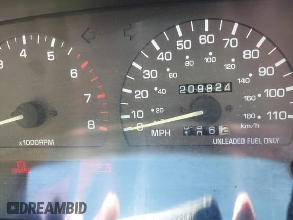 ✅ 1994 Toyota Pickup DLX • VIN: JT4VN13D6R5144440 • Лот: 43176375. Опубликован ранее на IAAI с пробегом 209 824 миль. Бесплатный доступ к архиву аукционных продаж из США и подробный отчёт об истории автомобиля на DreamBid. Изображение 7.