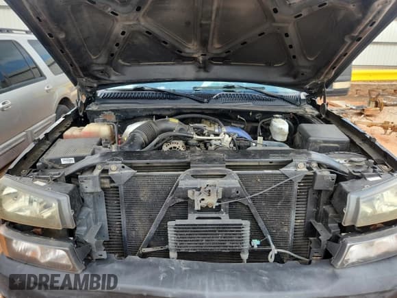 ✅ 2003 Chevrolet Silverado 2500HD LS • VIN: 1GCHK23183F237480 • Lot: 63881625. Listed on Copart with 246,607 mi. Free auction sales archive from the USA and detailed vehicle history report at DreamBid. Image 11.