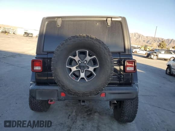 ✅ 2018 Jeep Wrangler Unlimited Rubicon • VIN: 1C4HJXFG1JW120093 • Lot: 43664605. Listed on Copart with 84,849 mi. Free auction sales archive from the USA and detailed vehicle history report at DreamBid. Image 6.