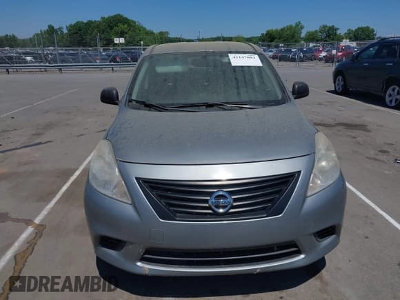 ✅ 2013 Nissan Versa SV • VIN: 3N1CN7AP6DL838564 • Lot: 42147081. Listed on IAAI with 120,384 mi. Free auction sales archive from the USA and detailed vehicle history report at DreamBid. Image 6.