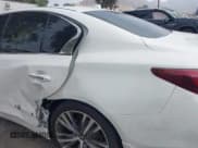 ✅ 2018 Infiniti Q50 Luxe • VIN: JN1EV7AR5JM433257 • Lot: 42452842. Wystawiony na IAAI z przebiegiem 97 108 mil. Bezpłatny archiwum sprzedaży aukcyjnych z USA i szczegółowy raport historii pojazdu na DreamBid. Zdjęcie 6.