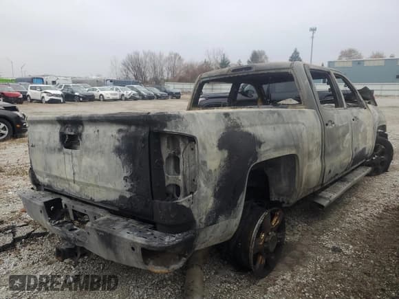 ✅ 2019 Chevrolet Silverado 2500HD LTZ • VIN: 1GC1KTEYXKF200477 • Лот: 93405675. Опубликован ранее на Copart с пробегом Не указан. Бесплатный доступ к архиву аукционных продаж из США и подробный отчёт об истории автомобиля на DreamBid. Изображение 3.