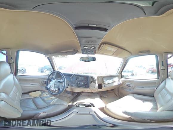 ✅ 1998 GMC Suburban • VIN: 3GKFK16R1WG503206 • Lot: 69802344. Wystawiony na Copart z przebiegiem 231 148 mil. Bezpłatny archiwum sprzedaży aukcyjnych z USA i szczegółowy raport historii pojazdu na DreamBid. Zdjęcie 13.