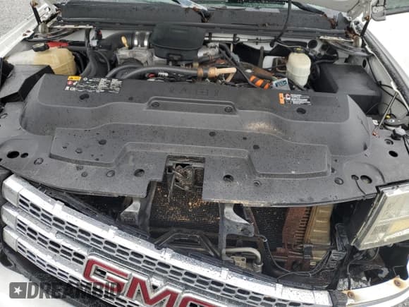 ✅ 2014 GMC Sierra 2500HD SLT • VIN: 1GT121C84EF101178 • Lot: 84092084. Wystawiony na Copart z przebiegiem 225 835 mil. Bezpłatny archiwum sprzedaży aukcyjnych z USA i szczegółowy raport historii pojazdu na DreamBid. Zdjęcie 11.