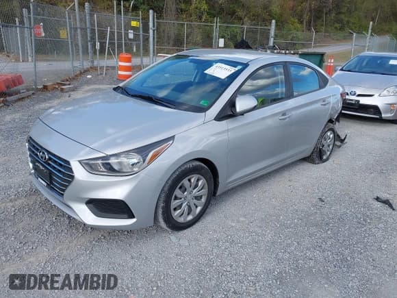 ✅ 2020 Hyundai Accent SE • VIN: 3KPC24A68LE095386 • Lot: 43513533. Listed on IAAI with 53,770 mi. Free auction sales archive from the USA and detailed vehicle history report at DreamBid. Image 18.