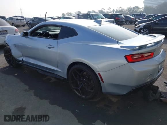 ✅ 2017 Chevrolet Camaro 2SS • VIN: 1G1FH1R77H0179750 • Lot: 41167469. Listed on IAAI with Not provided. Free auction sales archive from the USA and detailed vehicle history report at DreamBid. Image 3.