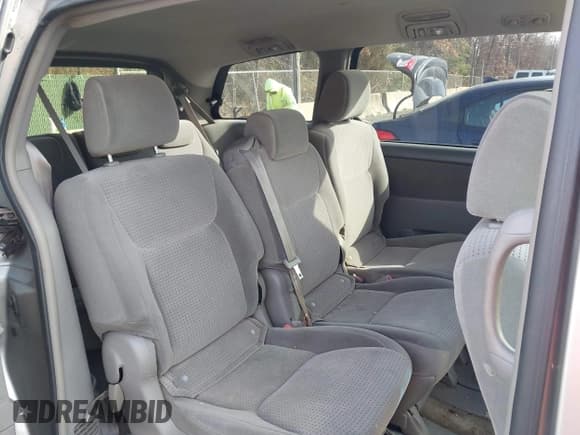✅ 2006 Toyota Sienna LE • VIN: 5TDZA23CX6S458365 • Lot: 43695557. Listed on IAAI with 171,139 mi. Free auction sales archive from the USA and detailed vehicle history report at DreamBid. Image 8.
