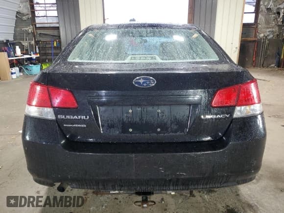 ✅ 2014 Subaru Legacy 2.5i • VIN: 4S3BMAA63E1021867 • Лот: 81615564. Опубликован ранее на Copart с пробегом 233 143 миль. Бесплатный доступ к архиву аукционных продаж из США и подробный отчёт об истории автомобиля на DreamBid. Изображение 6.