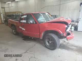 1998 Chevrolet S-10 LS с VIN 1GCCS19WXWK254171, выставлен на аукционе Copart как лот 75997734 с пробегом Не указан миль и Списание • Salvage title. История ставок и продаж доступна на DreamBid. Изображение 4.