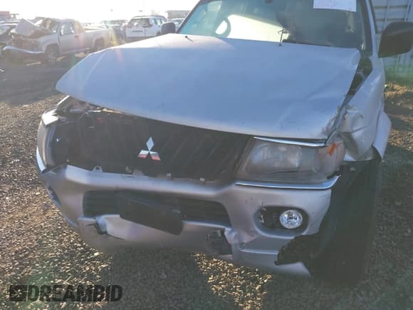 ✅ 2002 Mitsubishi Montero Sport XLS • VIN: JA4MT31R92J045453 • Lot: 43454081. Wystawiony na IAAI z przebiegiem 175 577 mil. Bezpłatny archiwum sprzedaży aukcyjnych z USA i szczegółowy raport historii pojazdu na DreamBid. Zdjęcie 6.