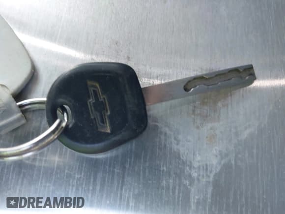 ✅ 2019 Chevrolet Silverado 1500 LT • VIN: 2GCRCPEC5K1140028 • Lot: 43470400. Wystawiony na IAAI z przebiegiem 105 887 mil. Bezpłatny archiwum sprzedaży aukcyjnych z USA i szczegółowy raport historii pojazdu na DreamBid. Zdjęcie 11.