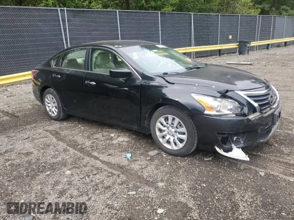 2015 Nissan Altima S z VIN 1N4AL3AP0FC125943, wystawiony jako Copart lot #84167185 z przebiegiem 105 469 mil mil oraz Szkoda całkowita • Salvage title. Historia ofert i sprzedaży dostępna na DreamBid. Obrazek 4.