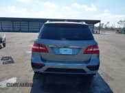 ✅ 2013 Mercedes-Benz M 63 AMG • VIN: 4JGDA7EB9DA155725 • Lot: 41502675. Wystawiony na IAAI z przebiegiem 64 849 mil. Bezpłatny archiwum sprzedaży aukcyjnych z USA i szczegółowy raport historii pojazdu na DreamBid. Zdjęcie 15.