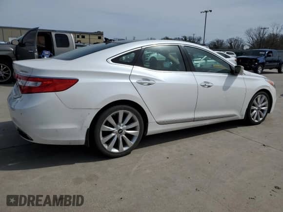 2014 Hyundai Azera Limited with VIN KMHFH4JG5EA413101, listed as a Copart auction lot 47261925 with Not provided miles and Salvage title. Bid and sale history available at DreamBid. Image 3.