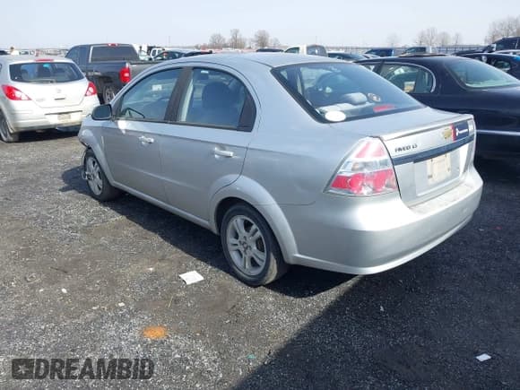 ✅ 2011 Chevrolet Aveo 1LT • VIN: KL1TD5DE8BB218206 • Lot: 41468978. Wystawiony na IAAI z przebiegiem 106 997 mil. Bezpłatny archiwum sprzedaży aukcyjnych z USA i szczegółowy raport historii pojazdu na DreamBid. Zdjęcie 3.