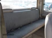 ✅ 1998 GMC Sierra 2500 • VIN: 1GTGC29R4WE502265 • Лот: 41966327. Опубликован ранее на IAAI с пробегом 300 096 миль. Бесплатный доступ к архиву аукционных продаж из США и подробный отчёт об истории автомобиля на DreamBid. Изображение 8.