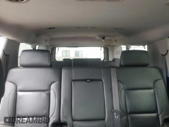 ✅ 2015 Chevrolet Suburban LT • VIN: 1GNSCJKC3FR569739 • Lot: 82291685. Wystawiony na Copart z przebiegiem 176 880 mil. Bezpłatny archiwum sprzedaży aukcyjnych z USA i szczegółowy raport historii pojazdu na DreamBid. Zdjęcie 10.