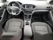 ✅ 2019 Hyundai Ioniq Blue • VIN: KMHC65LC9KU163591 • Lot: 84092774. Wystawiony na Copart z przebiegiem 184 741 mil. Bezpłatny archiwum sprzedaży aukcyjnych z USA i szczegółowy raport historii pojazdu na DreamBid. Zdjęcie 8.