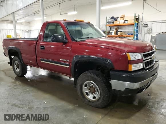 ✅ 2006 Chevrolet Silverado 2500HD LT1 • VIN: 1GCHK24U76E148809 • Лот: 86822585. Опубликован ранее на Copart с пробегом 138 143 миль. Бесплатный доступ к архиву аукционных продаж из США и подробный отчёт об истории автомобиля на DreamBid. Изображение 4.