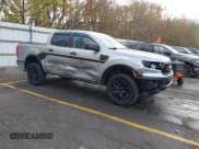 ✅ 2022 Ford Ranger XLT • VIN: 1FTER4FH9NLD11772 • Lot: 43593555. Wystawiony na IAAI z przebiegiem 30 813 mil. Bezpłatny archiwum sprzedaży aukcyjnych z USA i szczegółowy raport historii pojazdu na DreamBid. Zdjęcie 1.