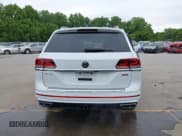 ✅ 2022 Volkswagen Atlas SEL R-Line • VIN: 1V2AR2CA2NC521381 • Lot: 42336328. Listed on IAAI with 59,097 mi. Free auction sales archive from the USA and detailed vehicle history report at DreamBid. Image 17.