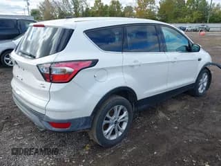 ✅ 2017 Ford Escape SE • VIN: 1FMCU9GDXHUD92502 • Lot: 43515107. Listed on IAAI with 129,062 mi. Free auction sales archive from the USA and detailed vehicle history report at DreamBid. Image 4.
