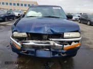 ✅ 2001 Chevrolet Blazer LT • VIN: 1GNDT13W112219853 • Lot: 36826534. Wystawiony na Copart z przebiegiem 207 085 mil. Bezpłatny archiwum sprzedaży aukcyjnych z USA i szczegółowy raport historii pojazdu na DreamBid. Zdjęcie 5.