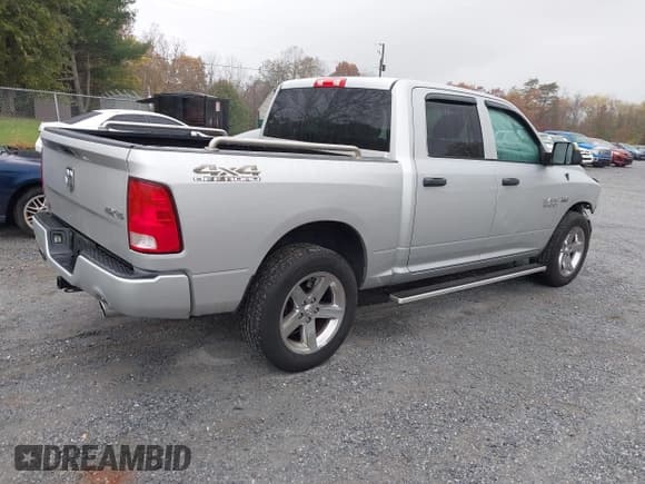 ✅ 2017 Ram 1500 Tradesman • VIN: 3C6RR7KT1HG735923 • Lot: 43559853. Wystawiony na IAAI z przebiegiem 151 423 mil. Bezpłatny archiwum sprzedaży aukcyjnych z USA i szczegółowy raport historii pojazdu na DreamBid. Zdjęcie 4.