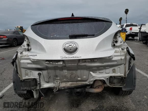 ✅ 2013 Hyundai Veloster w/Gray Int • VIN: KMHTC6AD2DU093056 • Lot: 81179253. Listed on Copart with 144,405 mi. Free auction sales archive from the USA and detailed vehicle history report at DreamBid. Image 6.