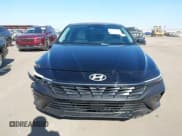 ✅ 2024 Hyundai Elantra Limited • VIN: KMHLP4DG8RU822425 • Lot: 43631648. Wystawiony na IAAI z przebiegiem 11 428 mil. Bezpłatny archiwum sprzedaży aukcyjnych z USA i szczegółowy raport historii pojazdu na DreamBid. Zdjęcie 12.